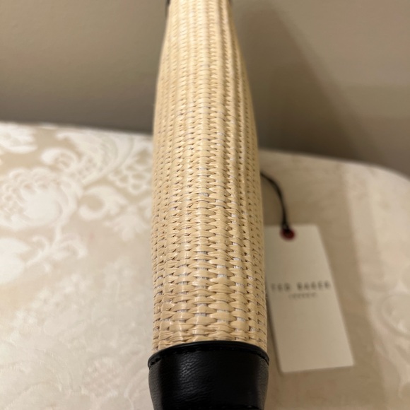 ❣️SOLD❣️Ted Baker Large Woven Wristlet/Clutch NWT R $198 - Picture 7 of 9
